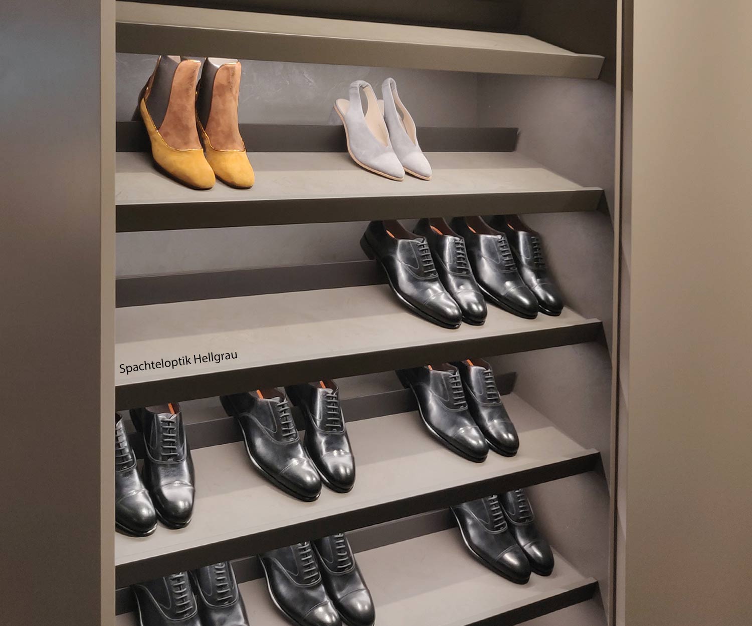 Hoogwaardige Livitalia Design schoenenkast met schuine planken