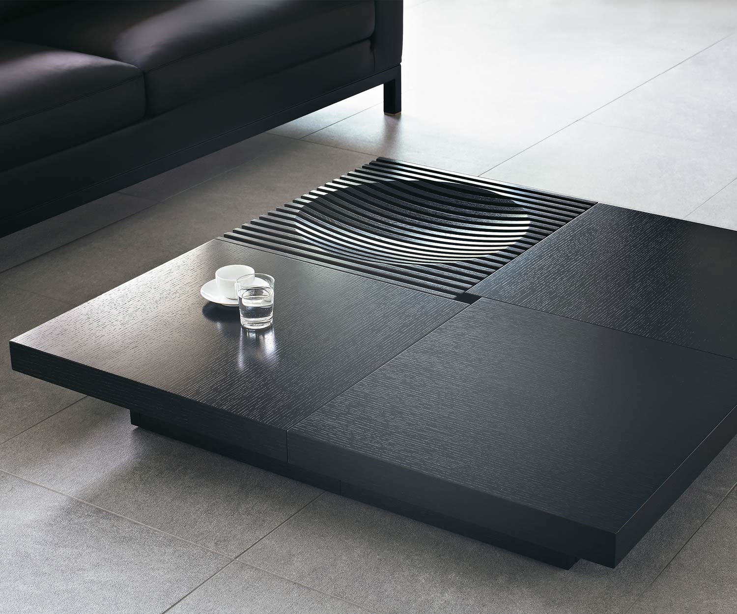 Exclusieve Conde House Barringer design salontafel met open verborgen vak Exclusieve Conde House Barringer design salontafel met open verborgen vak