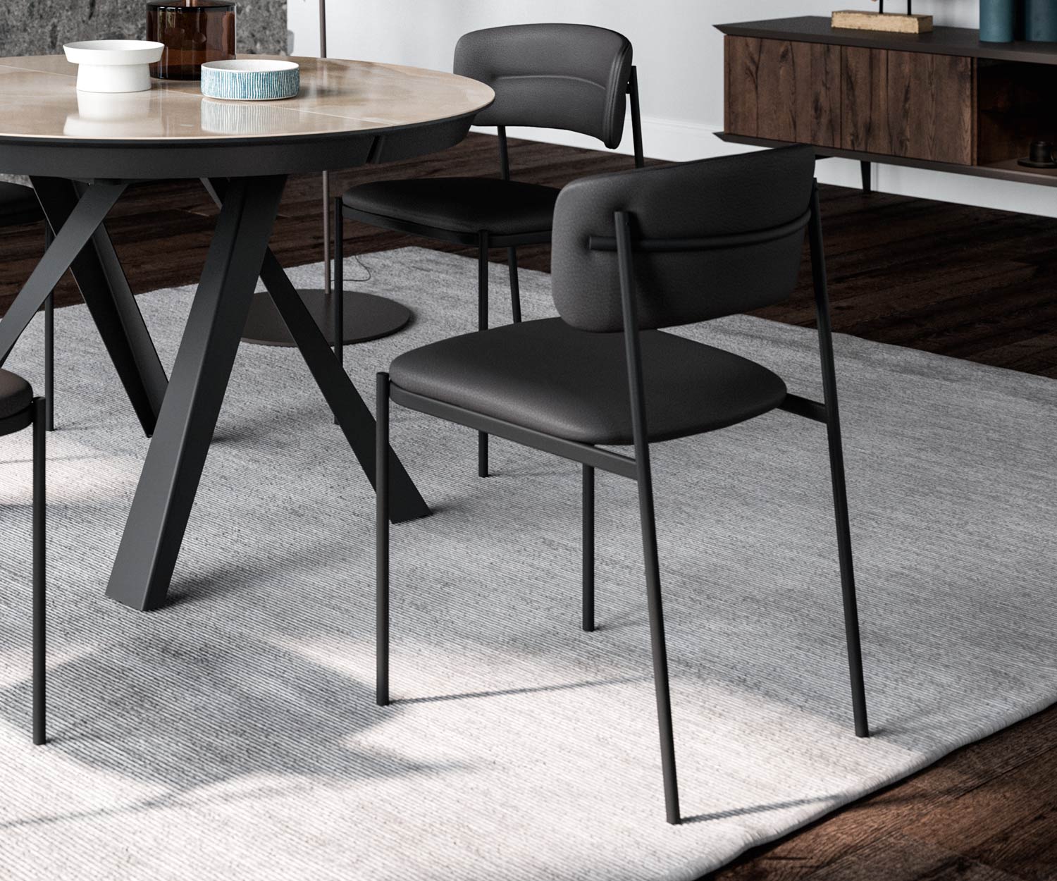 Design metalen beklede stoel met zwart leren rugleuning