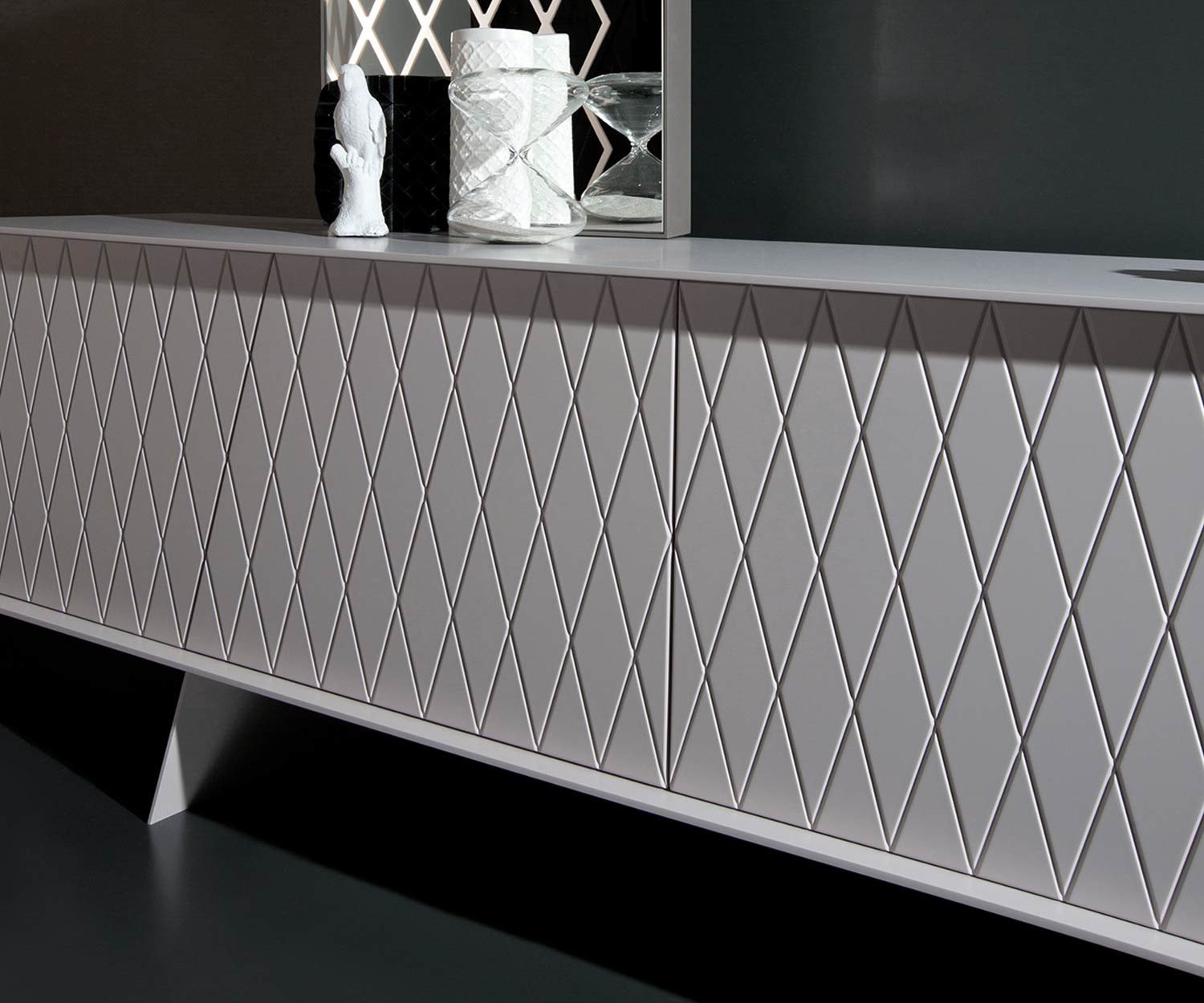 al2 e klipse 003 Design dressoir in wit mat met ruitpatroon al2 e klipse 003 Design dressoir in wit mat met ruitpatroon