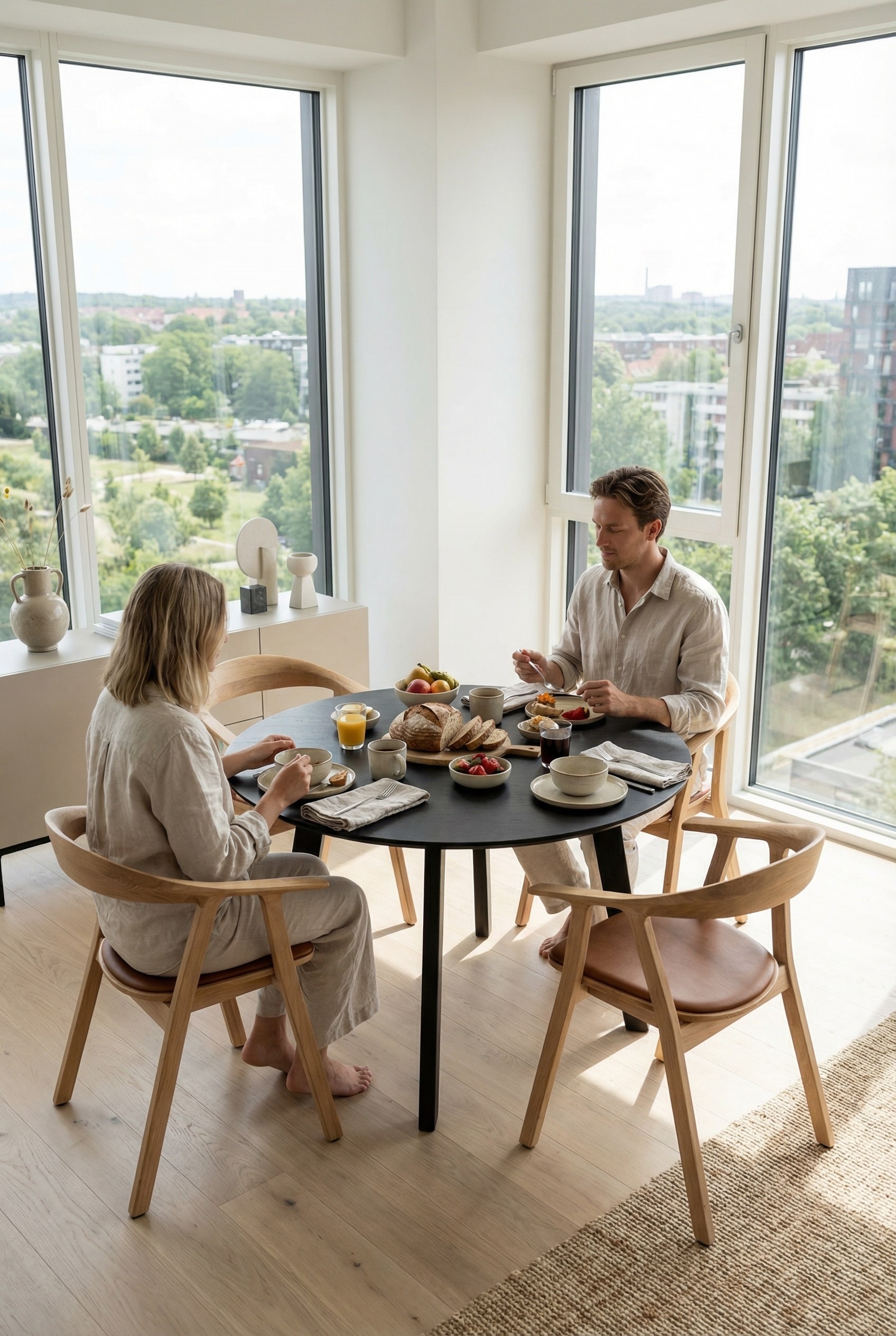 Minimalistischer Holzesstisch Prostoria Rhomb Minimalistischer Holzesstisch Prostoria Rhomb