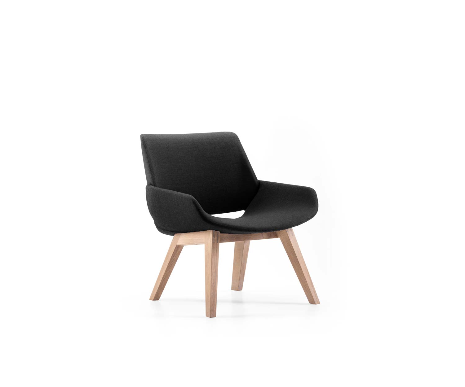 Exclusieve Prostoria Design fauteuil Monk met massief houten poten in zwart