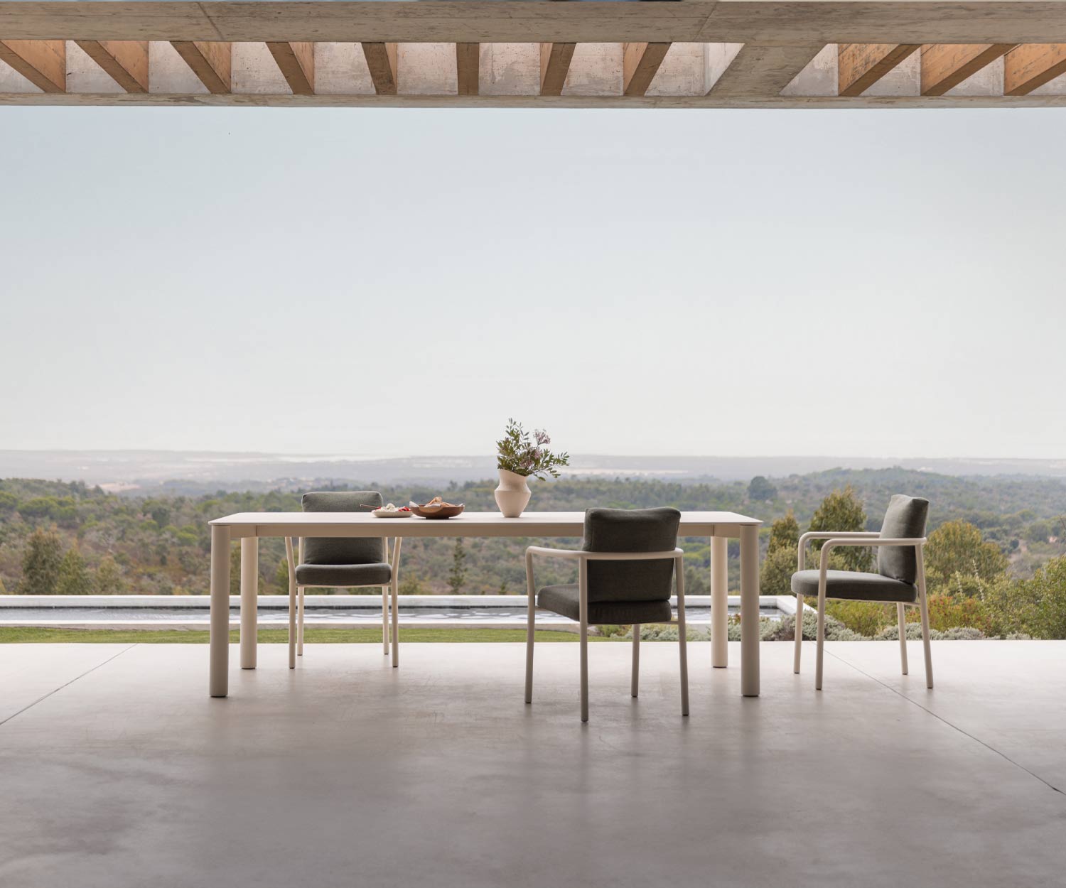 Todus Kori Classic Outdoor Table à manger Todus Kori Classic Outdoor Table à manger