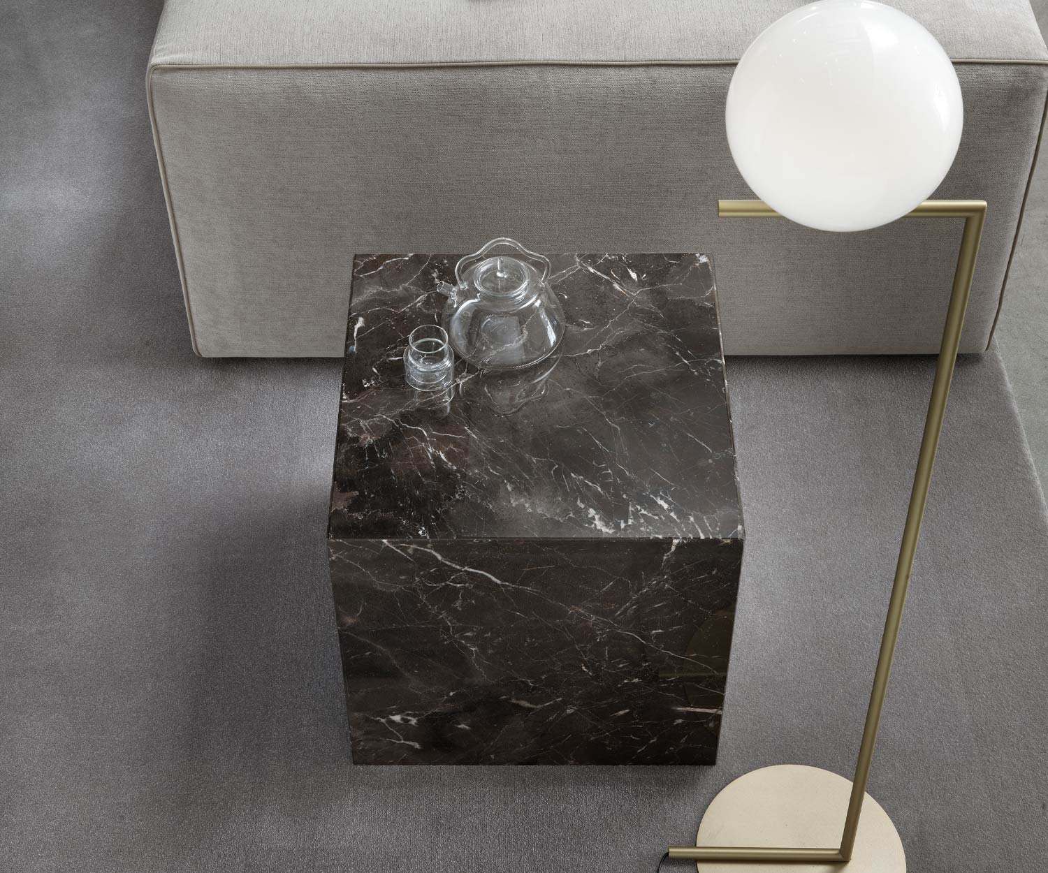 Marelli Thor Table d'appoint Marbre Cube Marquina Noir Marelli Thor Table d'appoint Marbre Cube Marquina Noir