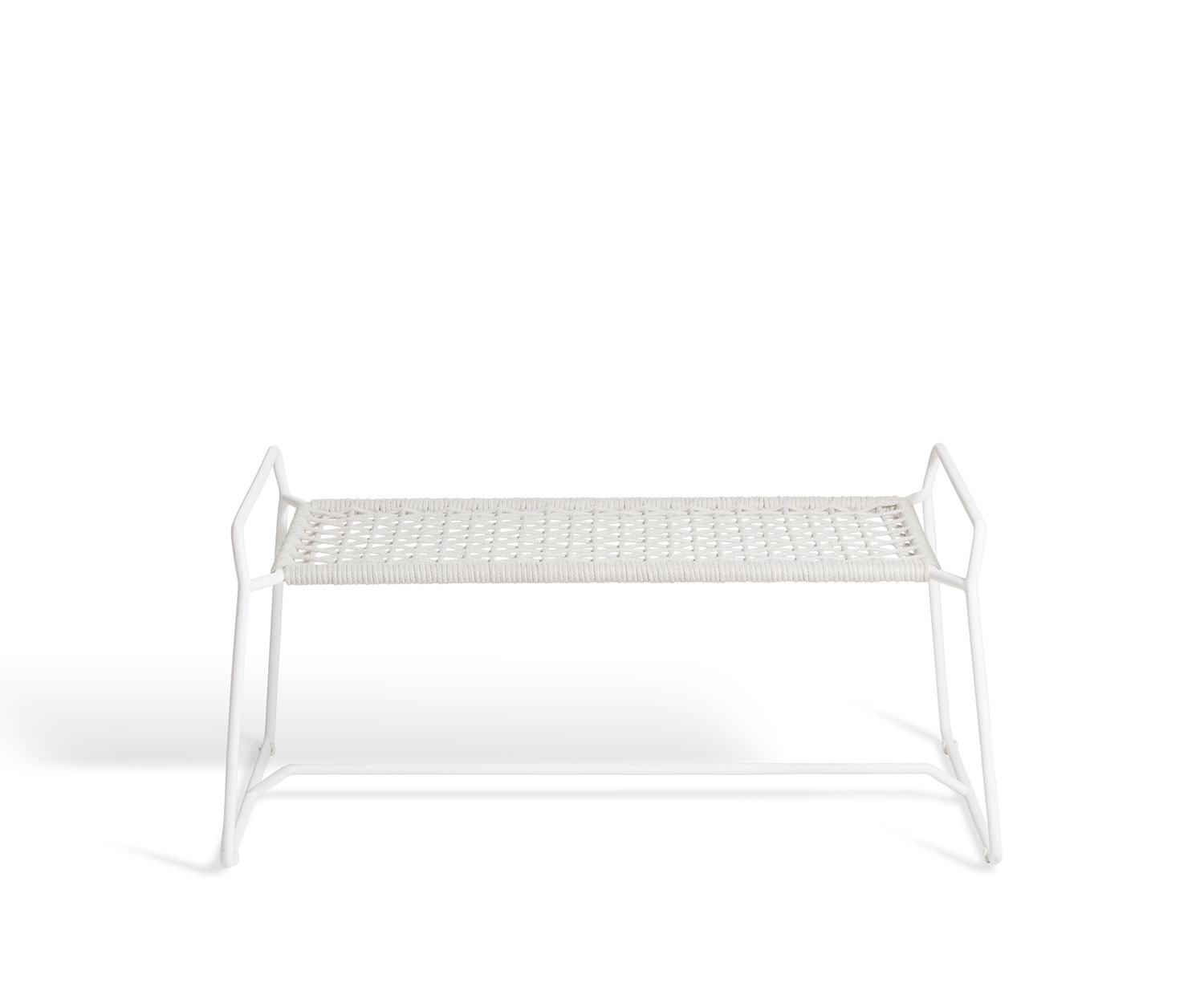 Oasiq Sandur Schnur Tabouret design avec coussin d'assise blanc sur cordelette blanche tressée Oasiq Sandur Schnur Tabouret design avec coussin d'assise blanc sur cordelette blanche tressée