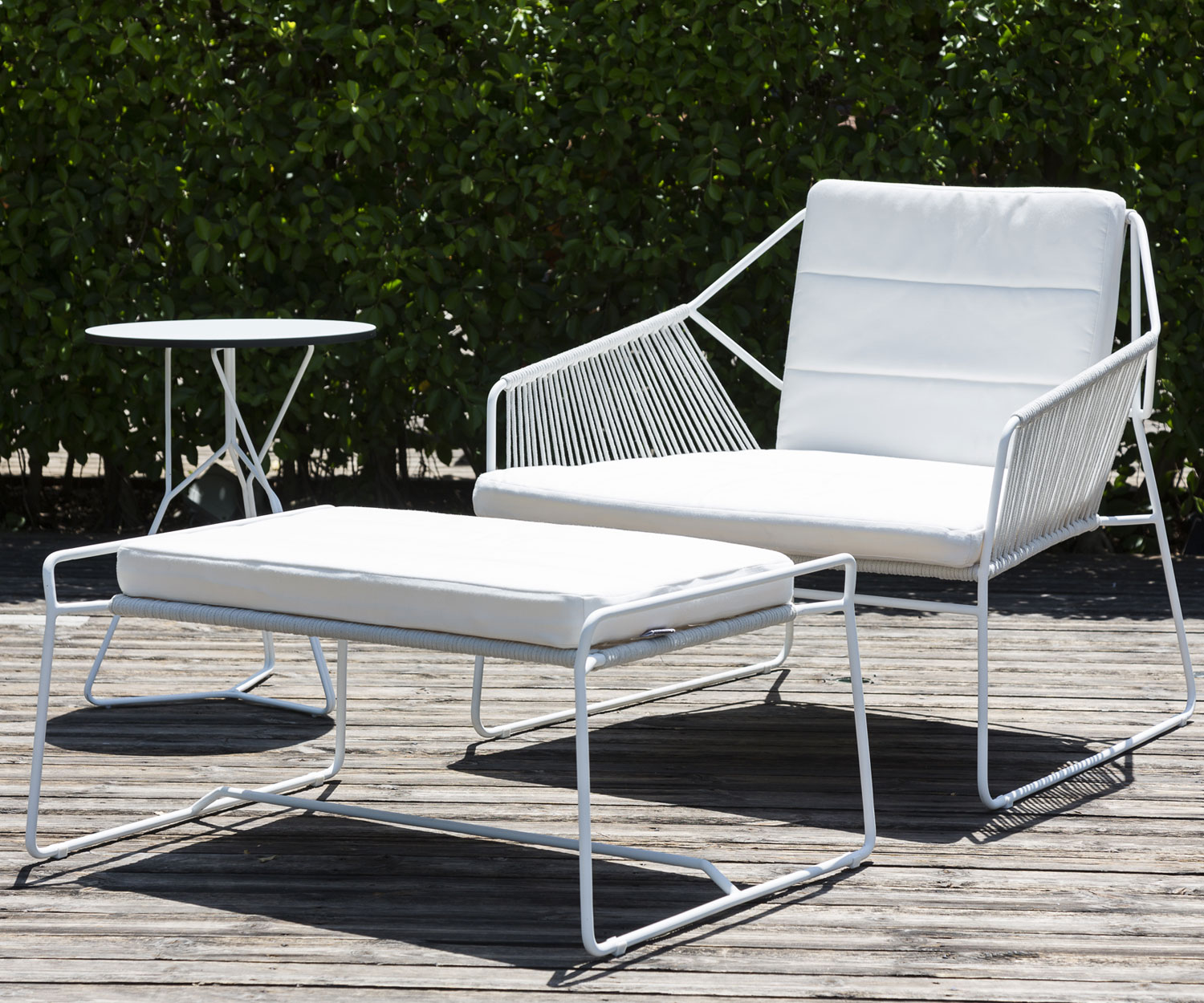 Haute qualité Oasiq Sandur inox cordon design tabouret en blanc Haute qualité Oasiq Sandur inox cordon design tabouret en blanc