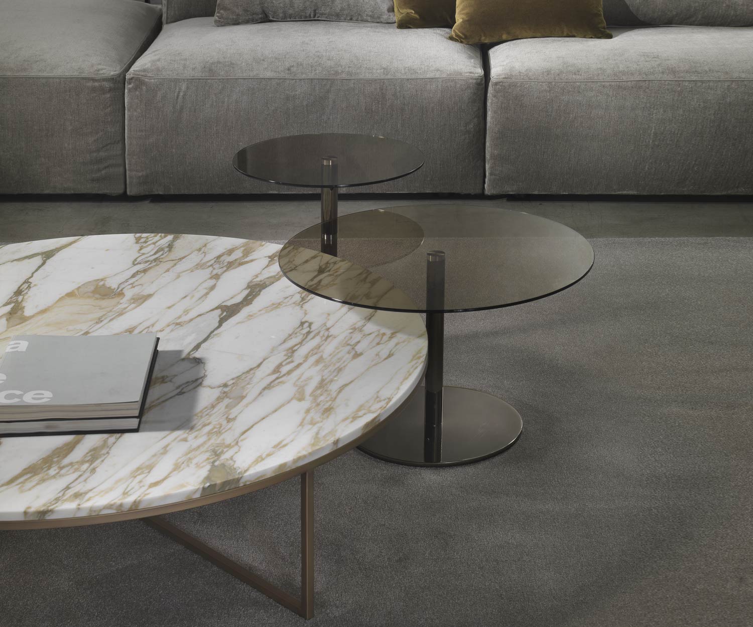 Exclusieve Marelli Design bijzettafel Break glazen tafelblad brons transparant Exclusieve Marelli Design bijzettafel Break glazen tafelblad brons transparant
