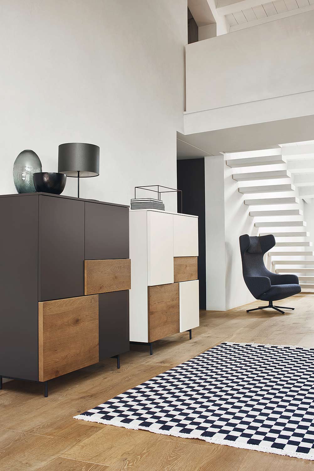 High value wood lack highboard