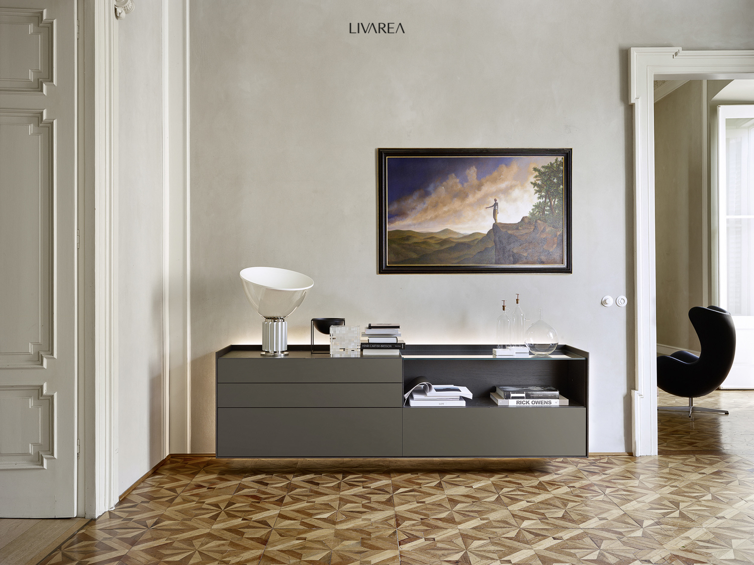 Buffet suspendu de haute qualité avec tiroirs et compartiment ouvert Buffet suspendu de haute qualité avec tiroirs et compartiment ouvert