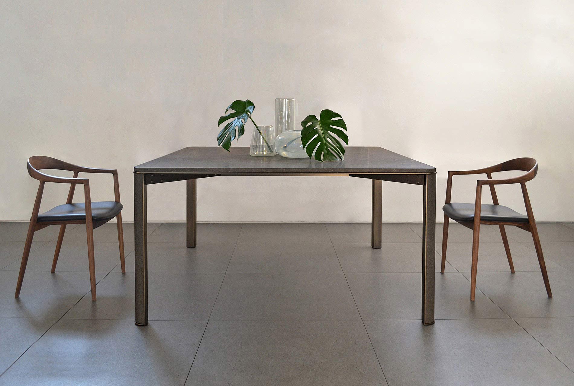 Design Basaltina eettafel