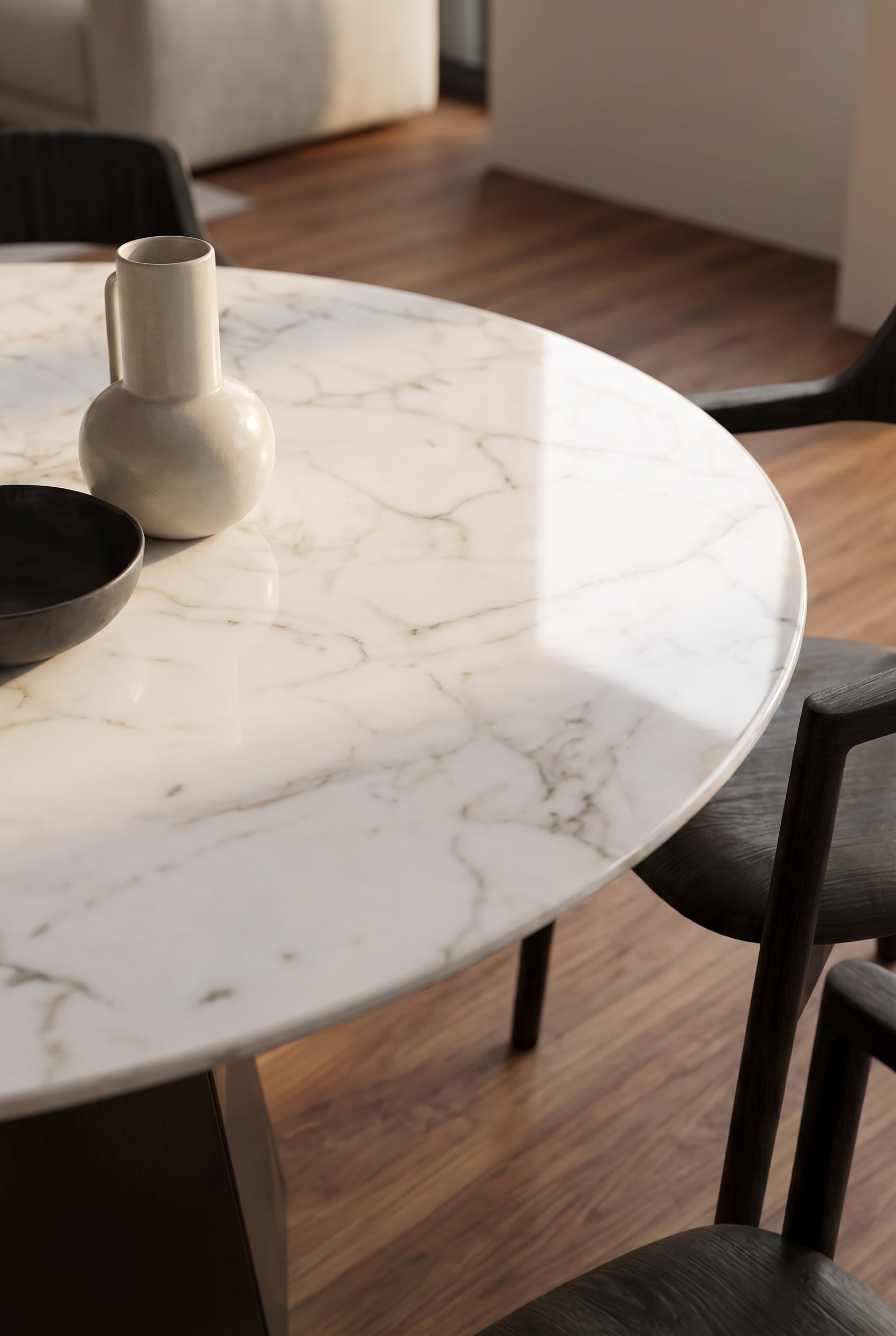 Le plateau en céramique brillant et résistant de la table à manger Livitalia Poliedro.