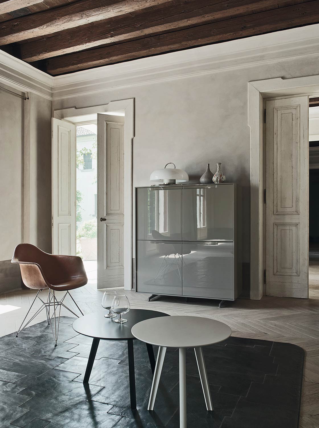 Armoire design haute brillance