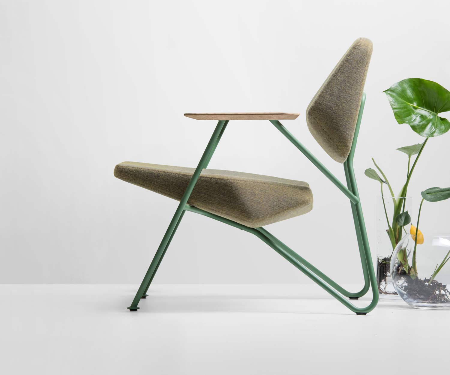 Moderne Prostoria Design fauteuil Polygon in groen