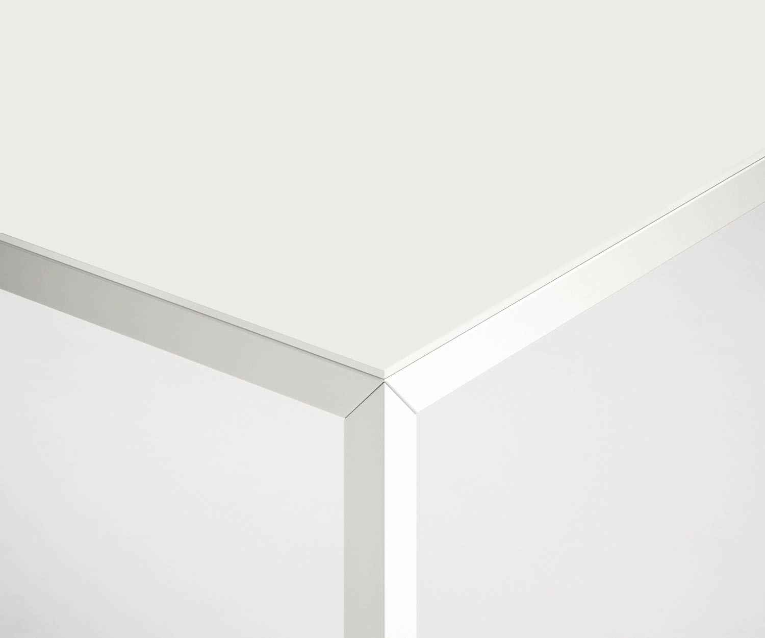 Witte mat gelakte design eettafel Filo van Novamobili  Witte mat gelakte design eettafel Filo van Novamobili