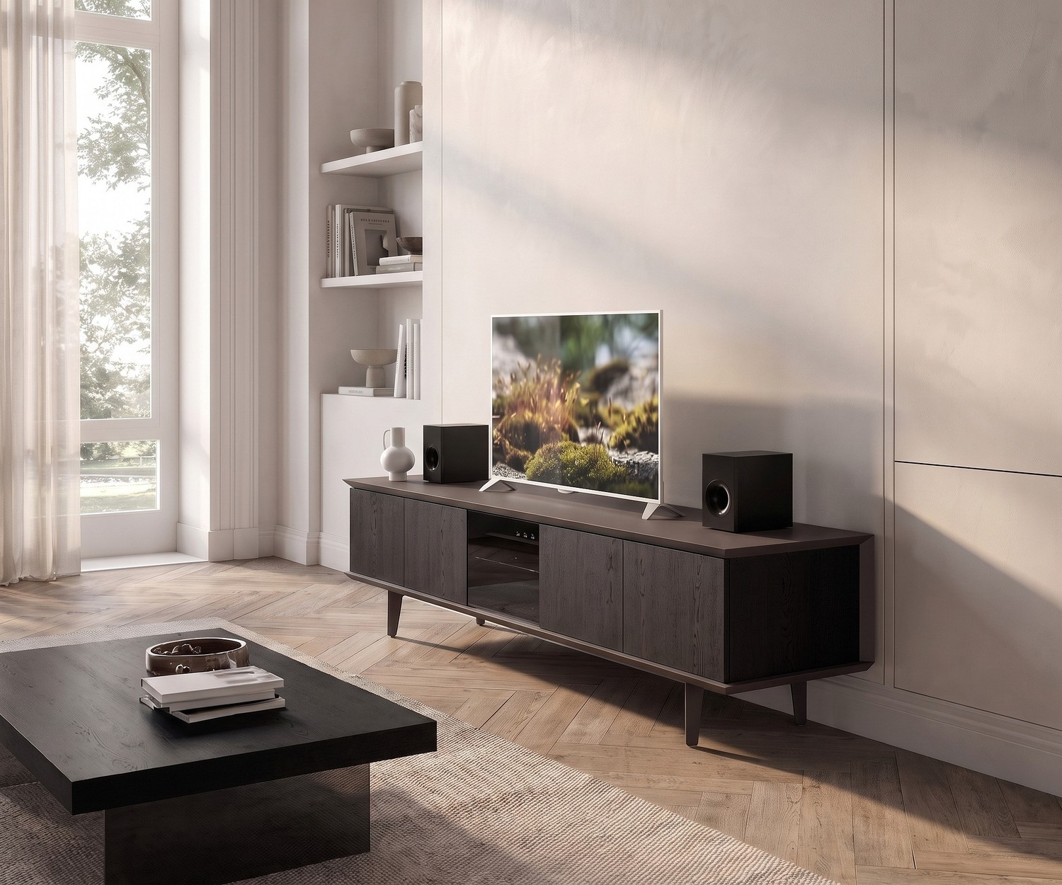Meuble TV lowboard Ozzio Brera pour le salon. Meuble télé élégant en noyer avec porte central en verre fumé design.