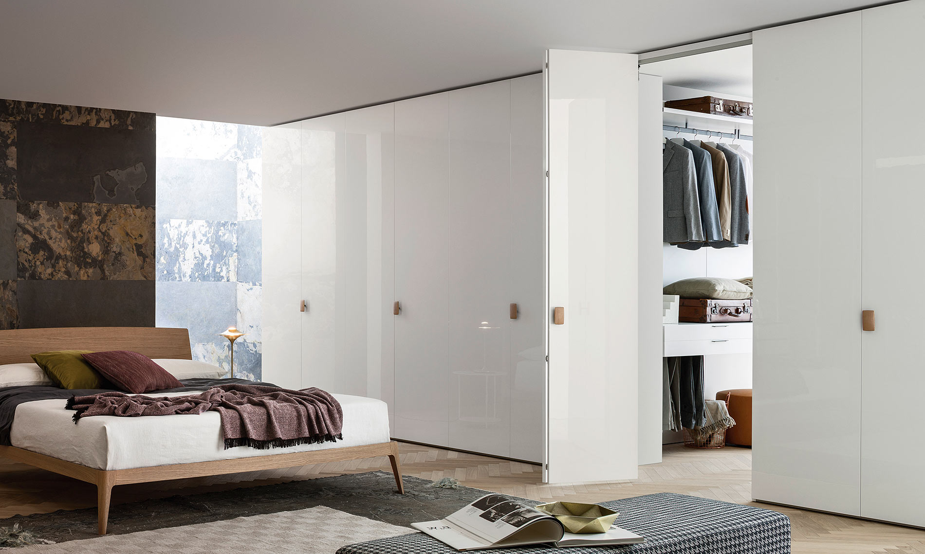Garderobe met doorgang