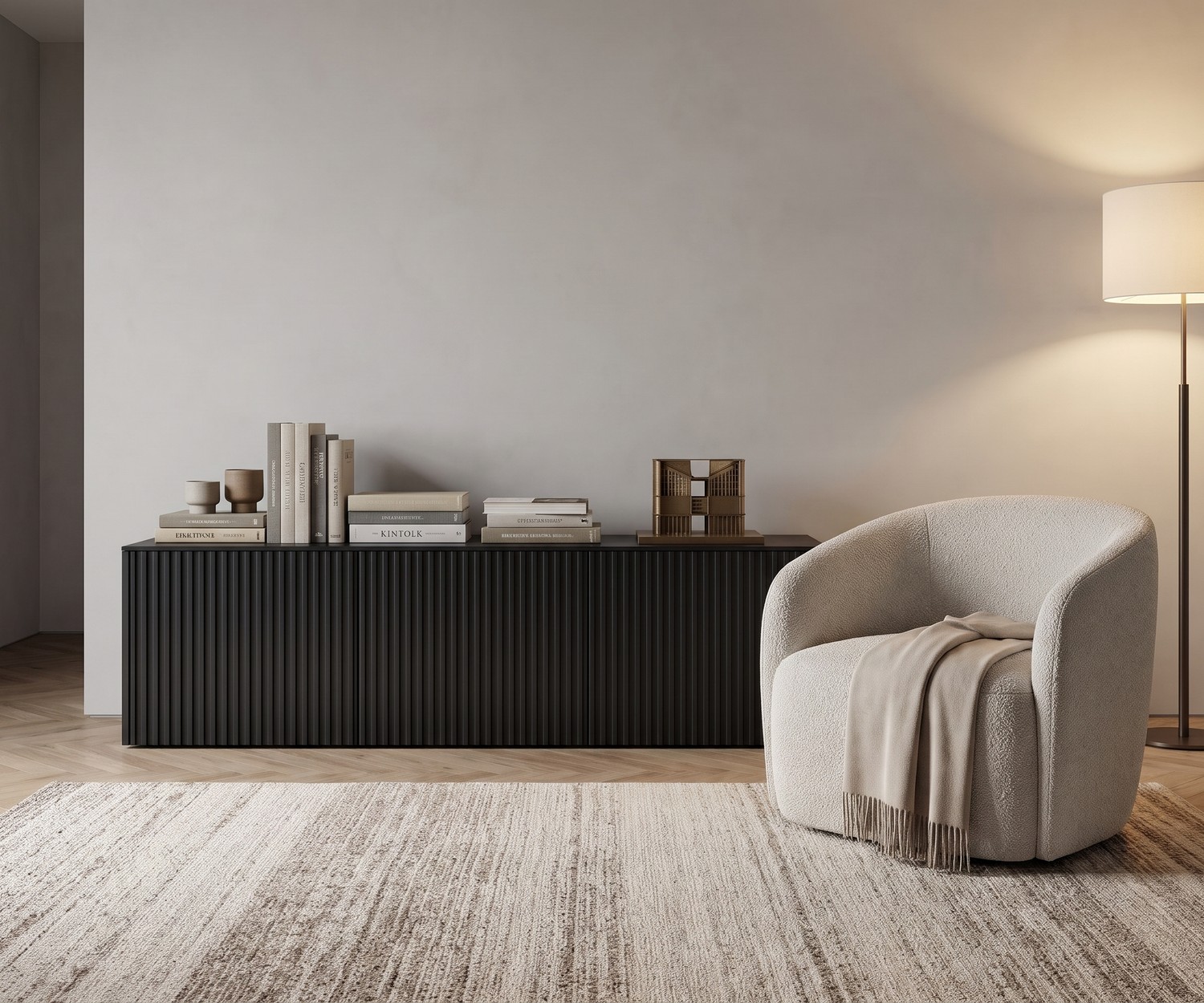 Buffet Punt Velasca en chêne teinté noir avec relief vertical dans un salon moderne.