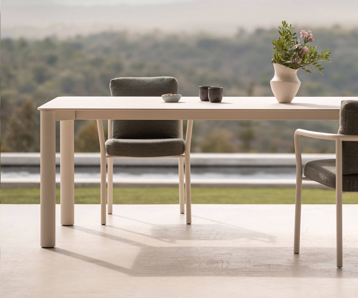 Todus Kori Classic Outdoor Table à manger Todus Kori Classic Outdoor Table à manger