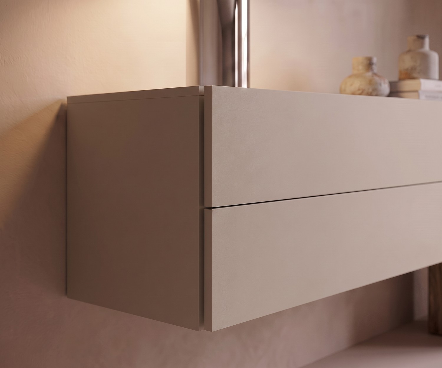 Commode suspendue Easy beige sable | Novamobili Commode suspendue Easy par Novamobili pour la chambre. Commode murale moderne sans poignée en laque beige sable.
