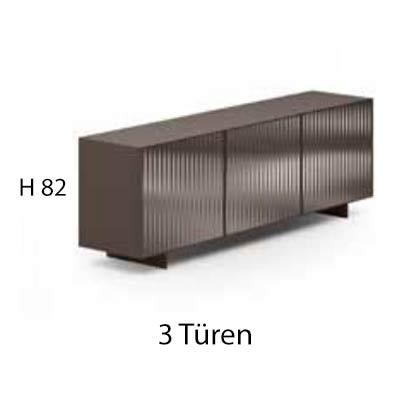 3 Türen B 222,8 cm | H 82 cm | Füße H 20 cm