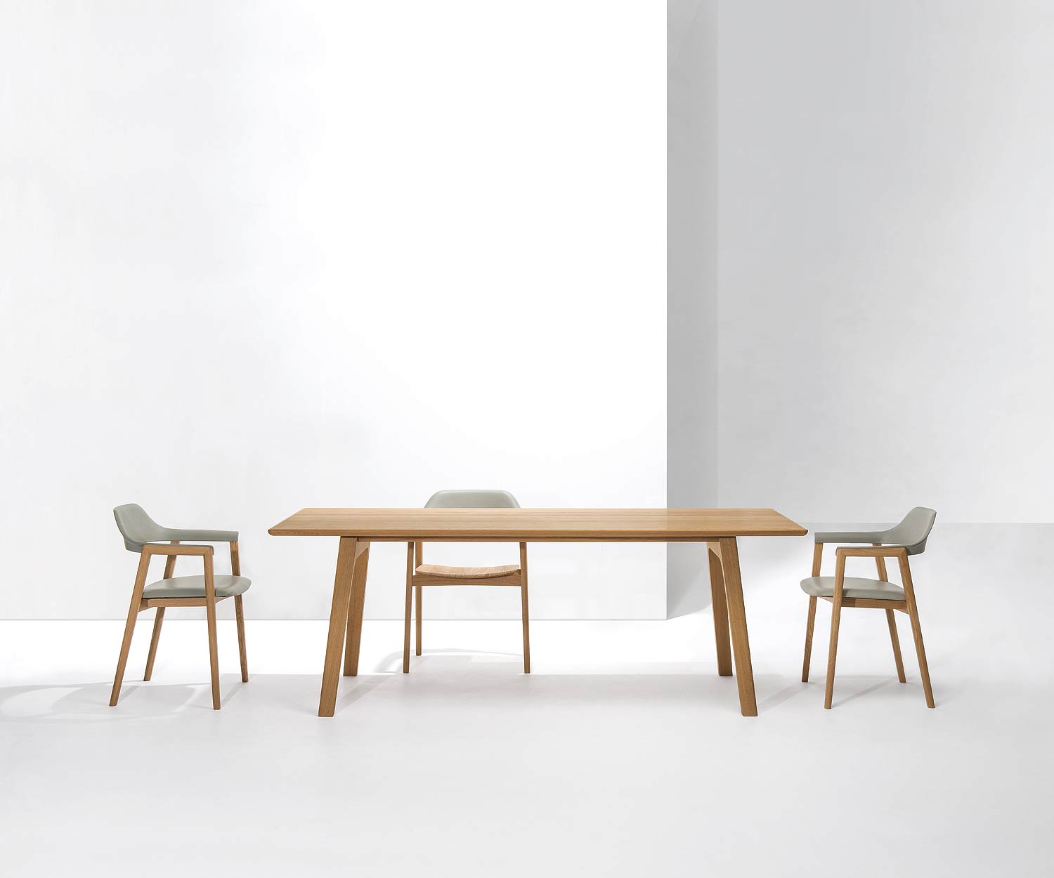 Moderne Conde House designtafel met vast of uitschuifbaar tafelblad
