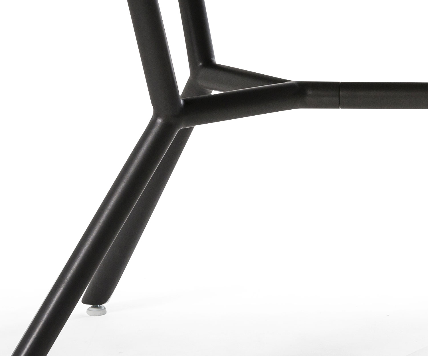 Oasiq Reef table jardin détail piétement anthracite Oasiq Reef table jardin détail piétement anthracite