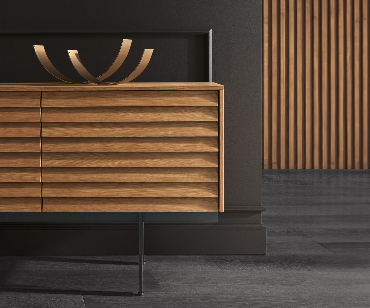 Punt Sussex Design configurator hangend design lowboard aan de muur met TV Punt Sussex Design configurator hangend design lowboard aan de muur met TV