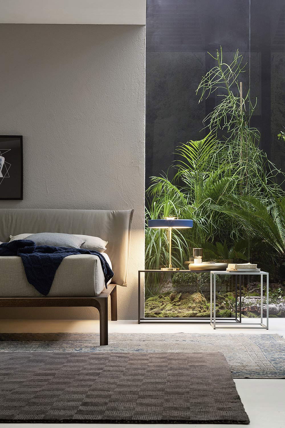 Luxe natuurlijke glazen wand slaapkamer