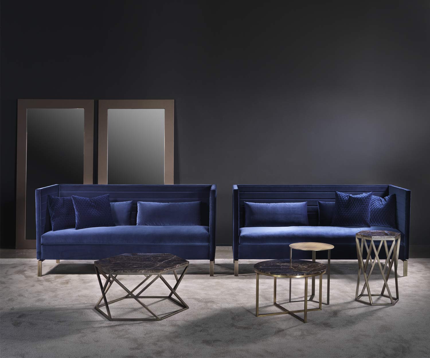 Canapé design moderne Marelli pour le salon Lounge Canapé design moderne Marelli pour le salon Lounge