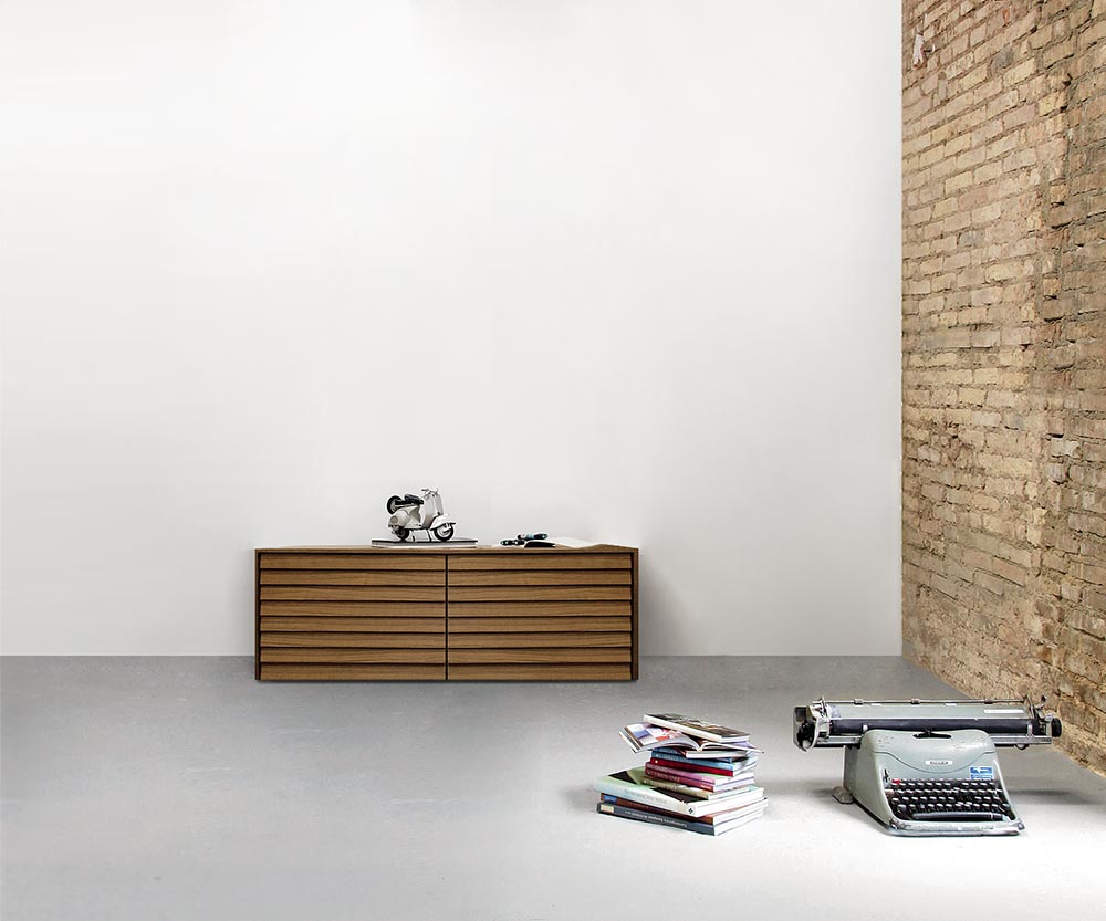 Punt Sussex dressoir onderstel B119 super mat walnoot Punt Sussex dressoir onderstel B119 super mat walnoot