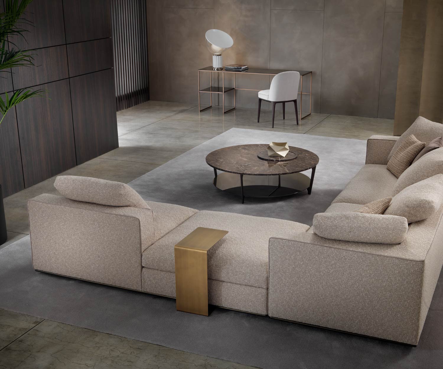 Modern Marelli Mini sofa bijzettafel metaal geborsteld goud op L bank Modern Marelli Mini sofa bijzettafel metaal geborsteld goud op L bank