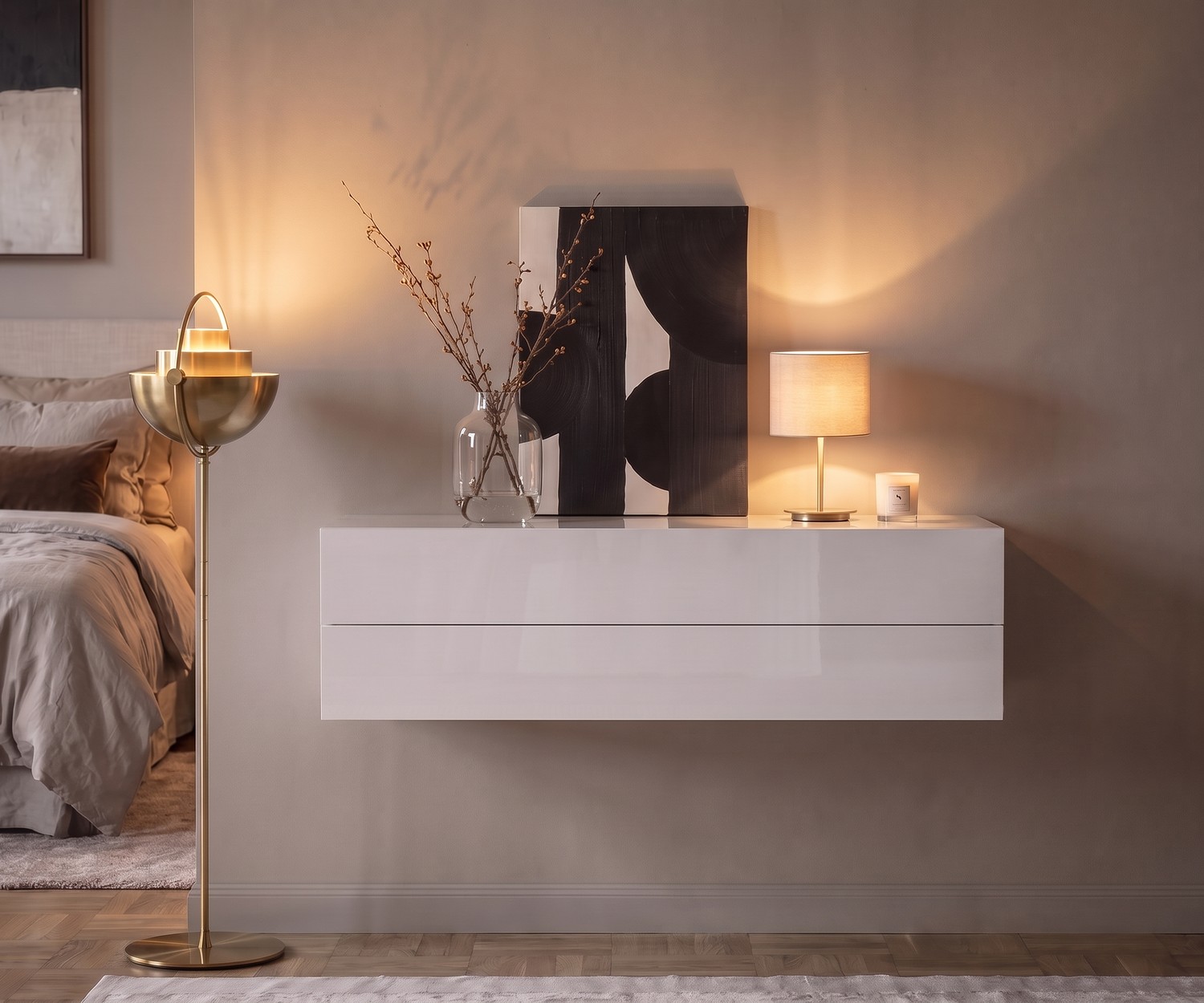 Zwevende ladekast Novamobili Easy in wit Zwevend dressoir Novamobili Easy in de slaapkamer, witte hangende ladekast in een moderne minimalistische stijl.