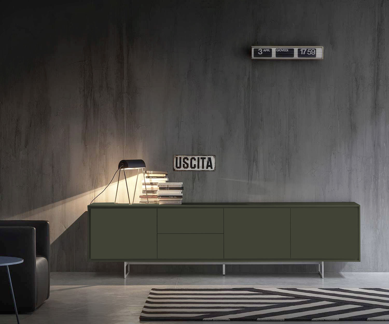 Zwart design dressoir Novamobili Shadow 4 op sledepoten Zwart design dressoir Novamobili Shadow 4 op sledepoten
