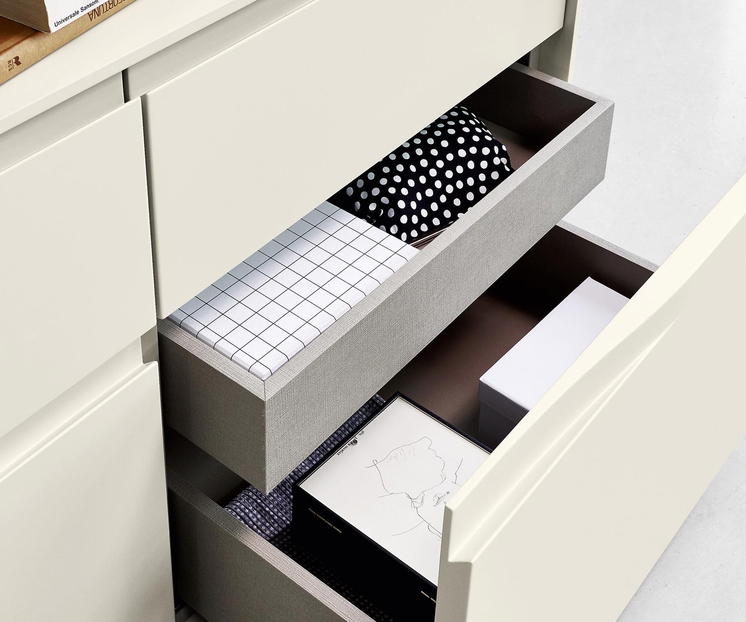 Exclusieve design ladekast Livitalia Vela in mat wit Exclusieve design ladekast Livitalia Vela in mat wit