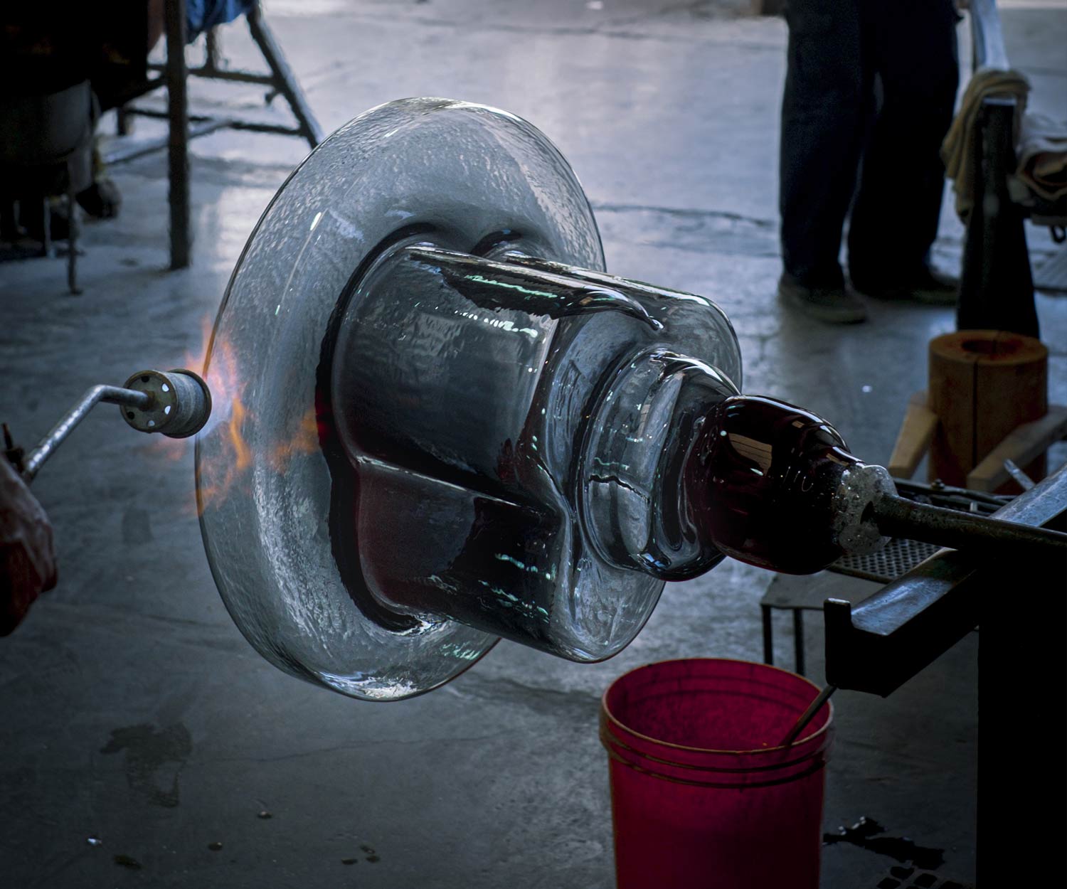 Miniforms Soda table en verre production3 Miniforms Soda table en verre production3