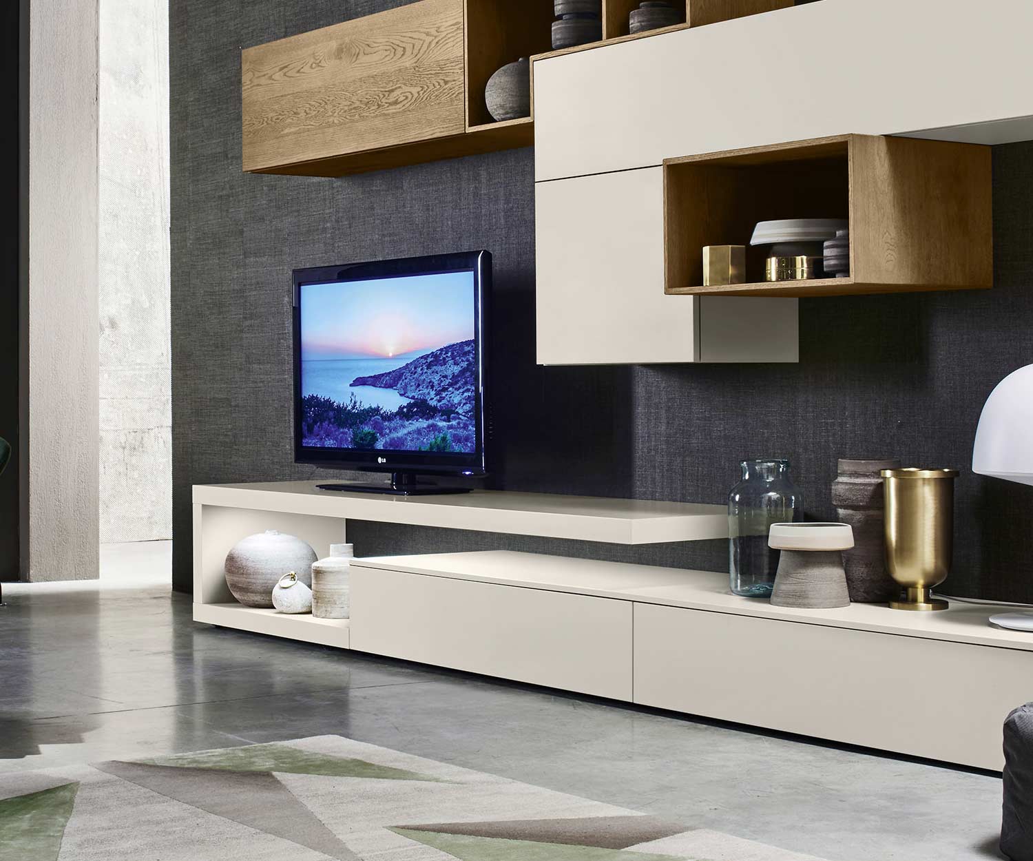 Moderne Livitalia design TV wandplank als oppervlak voor een televisie Moderne Livitalia design TV wandplank als oppervlak voor een televisie