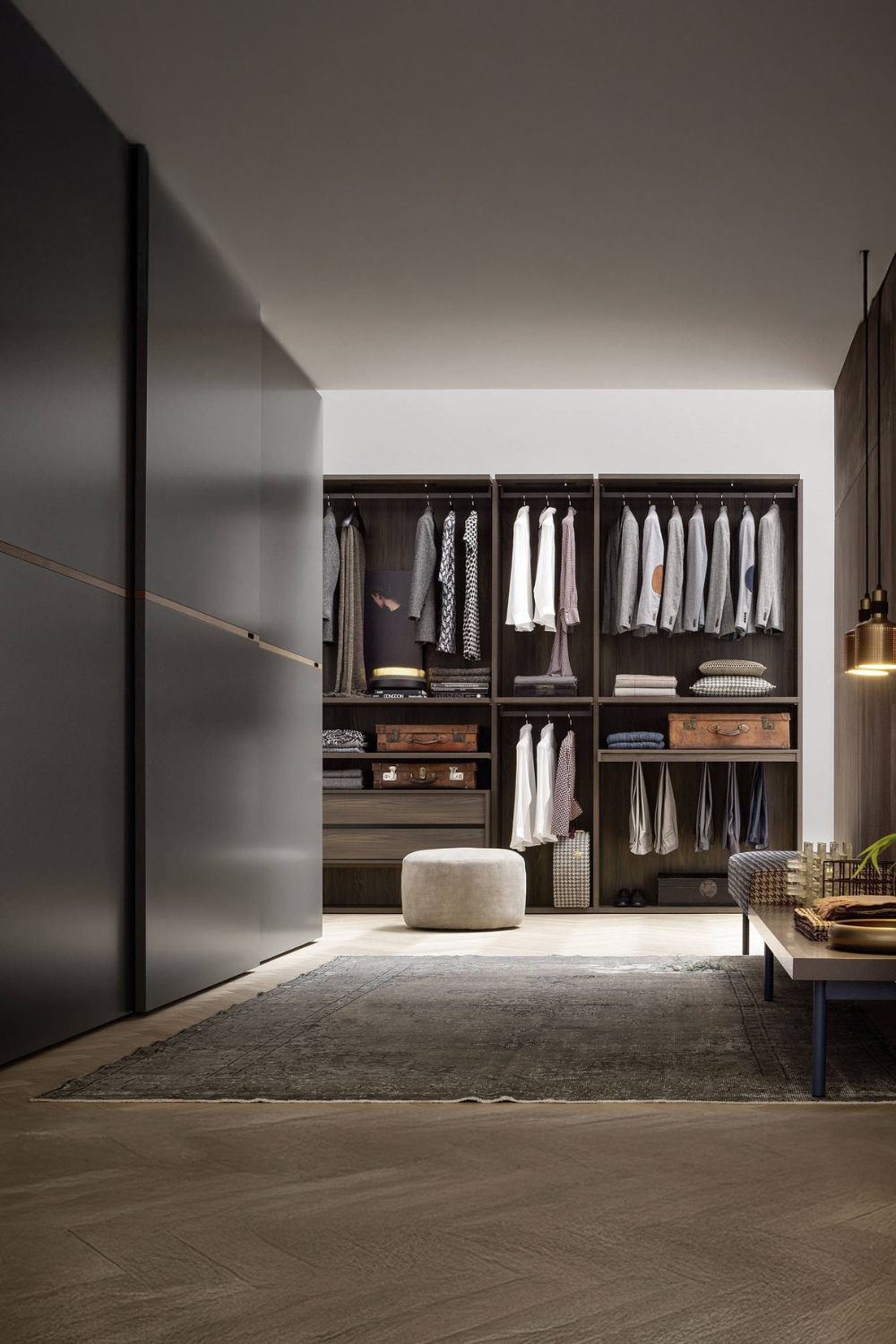 accessoires-ranges-structurellement-dans-armoire