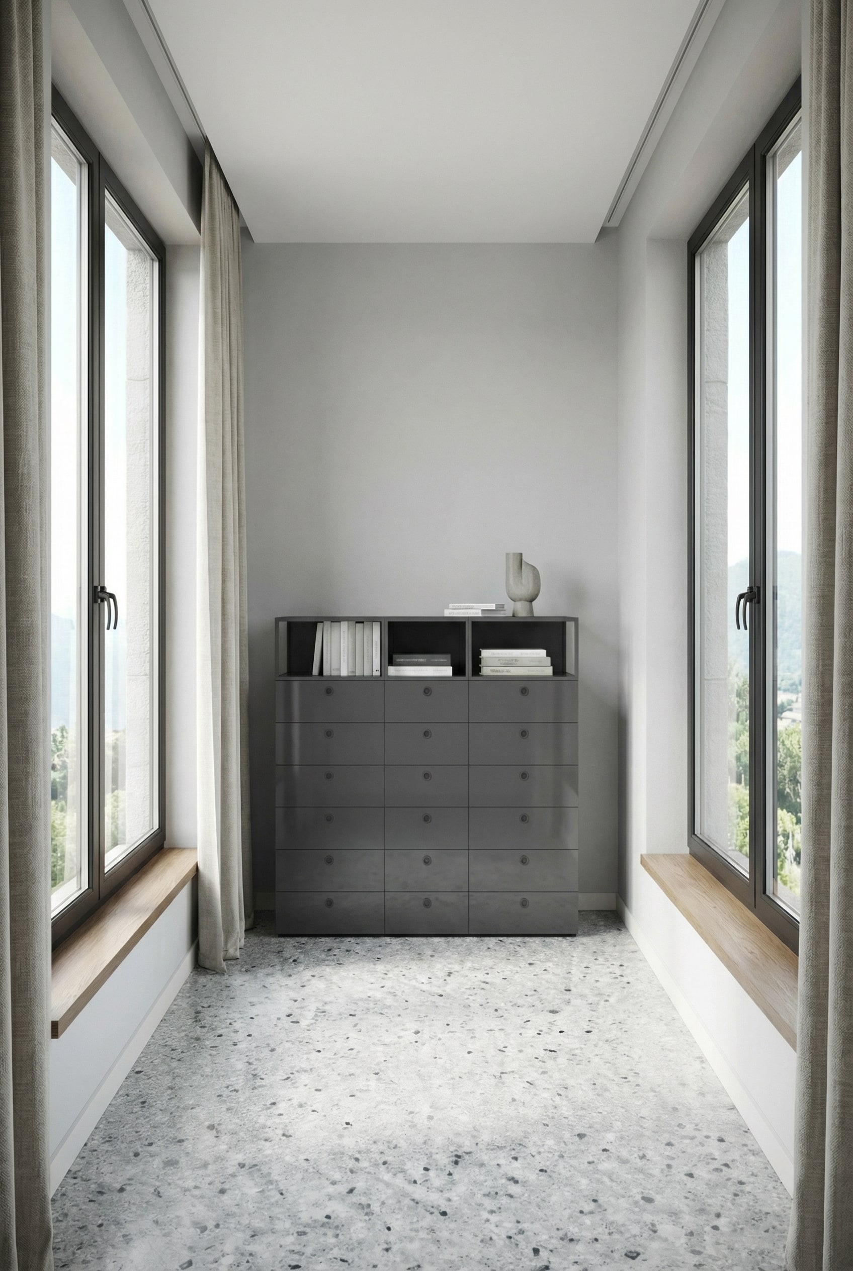 Commode de designer élancée et haute dans un couloir moderne avec beaucoup d'espace au sol. Commode de designer élancée et haute dans un couloir moderne avec beaucoup d'espace au sol.