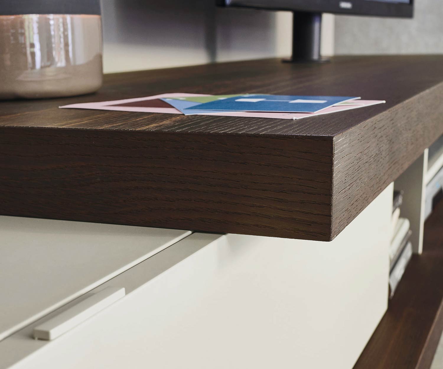 Livitalia Meuble-paroi design haut de gamme C52 Colonnes avec support TV en détail Livitalia Meuble-paroi design haut de gamme C52 Colonnes avec support TV en détail