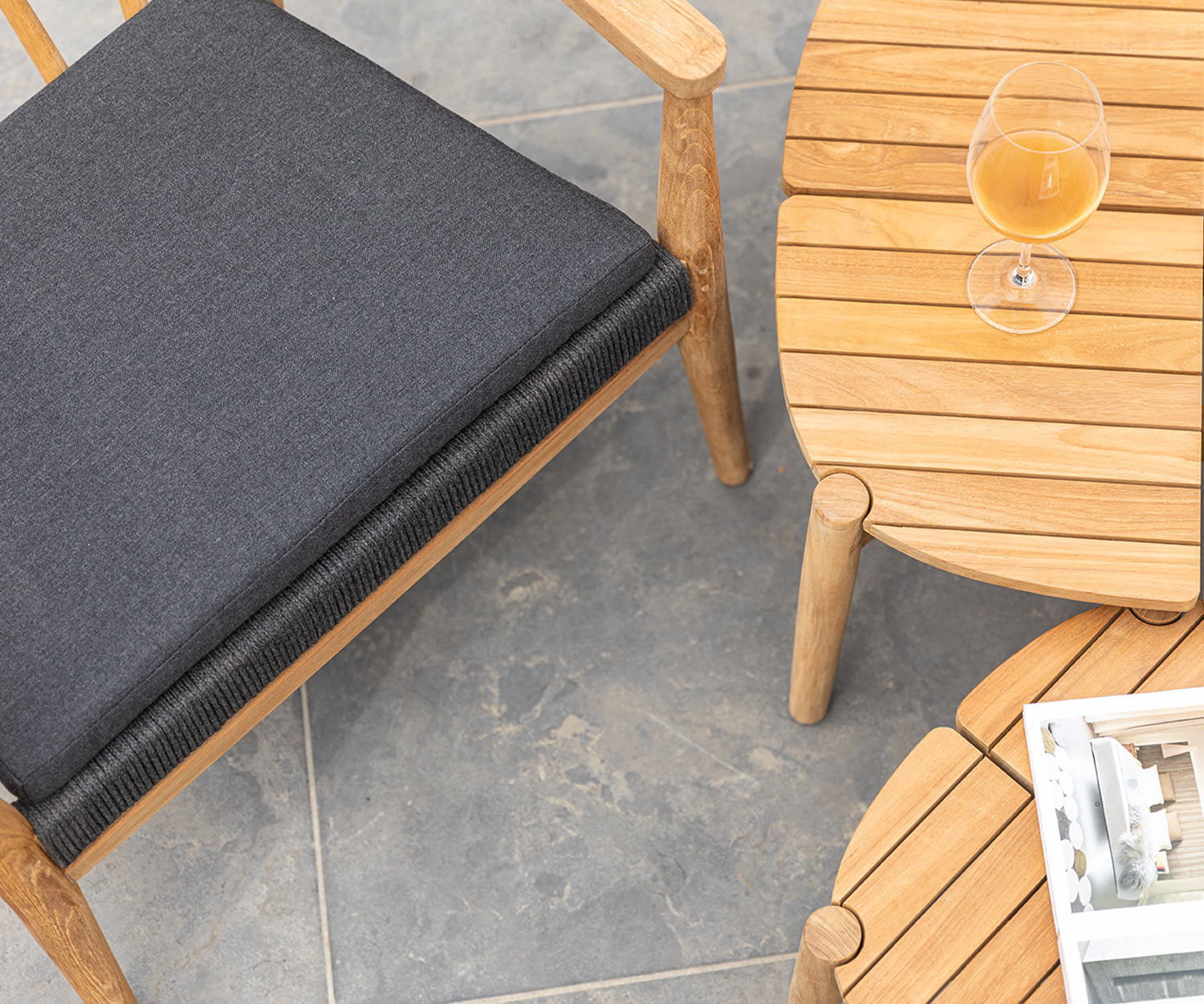 Hoogwaardige rechthoekige Oasiq Copenhagen tuintafel in detail Tafelblad Hoogwaardige rechthoekige Oasiq Copenhagen tuintafel in detail Tafelblad