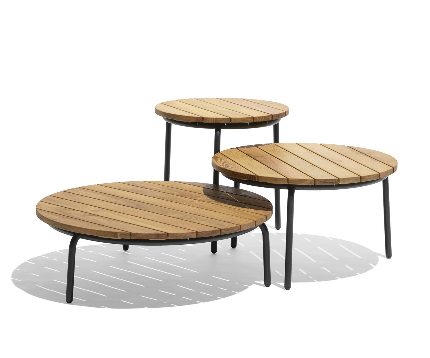 Exclusieve Todus Starling bijzettafel met tafelblad in acaciahout Exclusieve Todus Starling bijzettafel met tafelblad in acaciahout