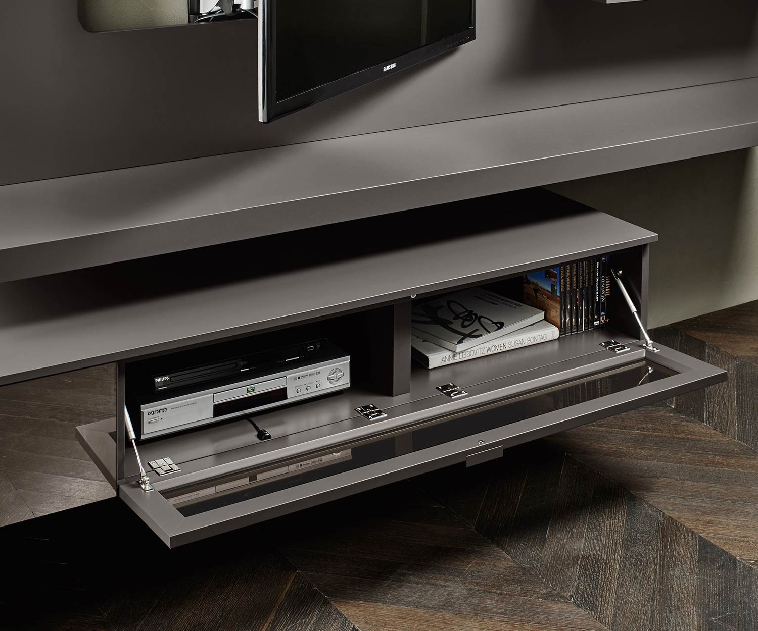 Exclusif Livitalia Meuble-paroi design C54 en brun mat laqué  Exclusif Livitalia Meuble-paroi design C54 en brun mat laqué