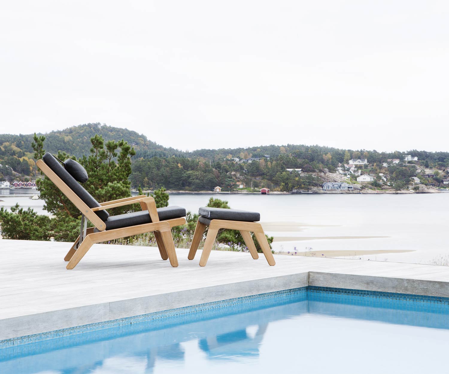 Haute qualité Oasiq Skagen Design tabouret en teck avec chaise longue Skagen