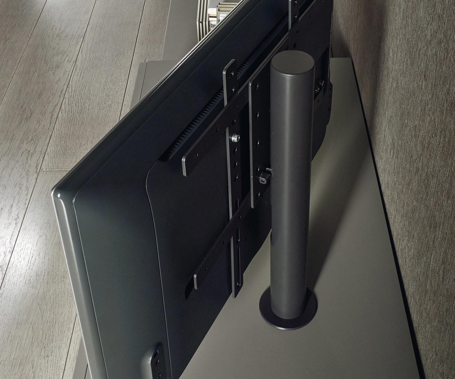 Livitalia Vesa design lowboardconfigurator TV-montagekolom VESA draaibaar
