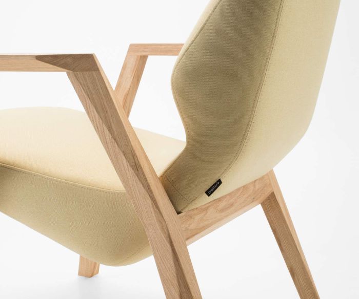 Prostoria Fauteuil design de haute qualité Oblique en détail Housse accoudoir