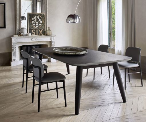Table de salle à manger rectangulaire Convivio de Livitalia avec chaises dans la salle à manger